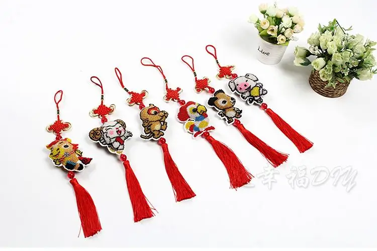 12 Zodiac bead cross stitch kit printed 14ct plastic canvas DIY handmade craft needlework Chinese style Car Pendant tassel
12 Zodiac bead cross stitch kit printed 14ct plastic canvas DIY handmade craft needlework Chinese style Car Pendant tassel