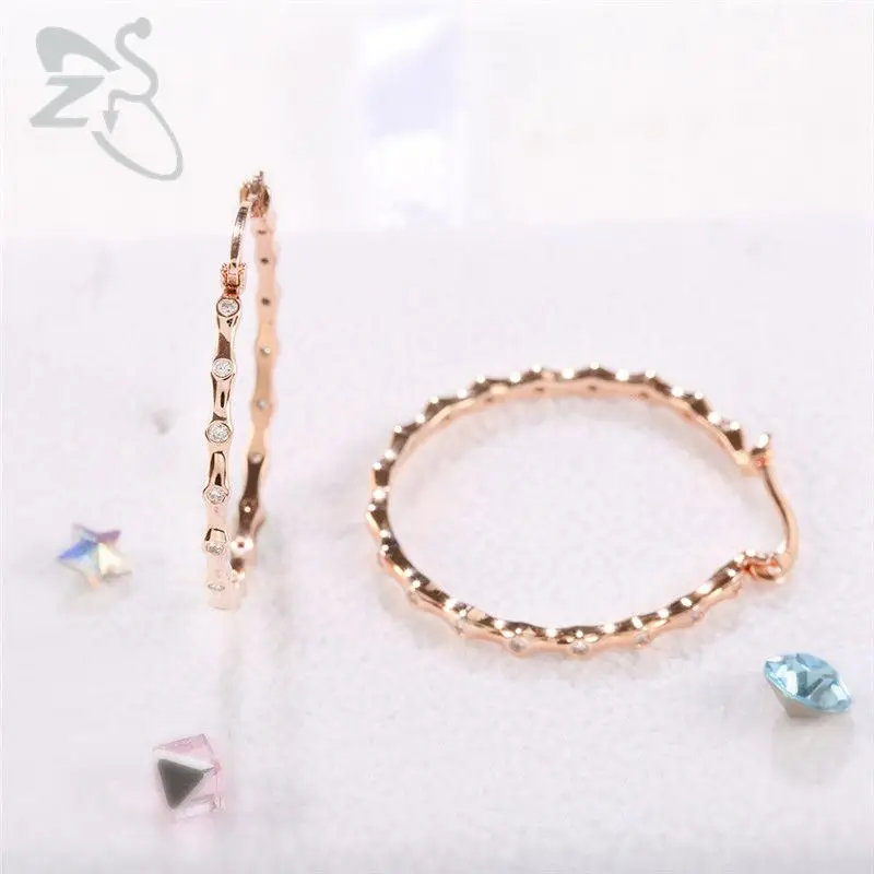 round earrings