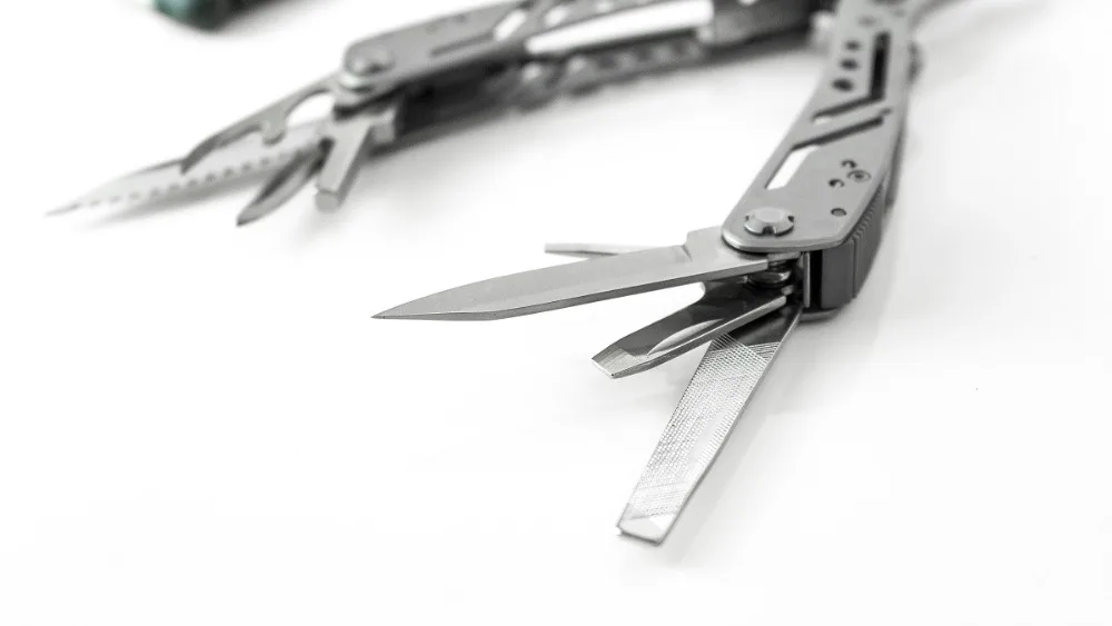 3028 plier 9