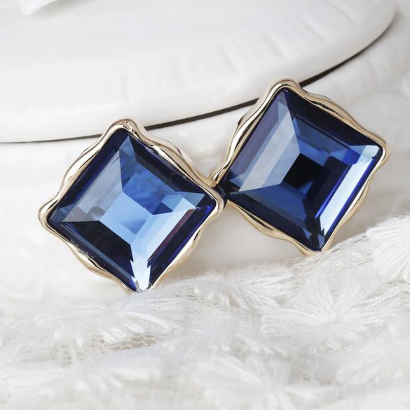 New Arrival Shinny Crystal Earrings Women Ear Accessories Stud Earrings Brincos boucle d'oreille XY-E239
New Arrival Shinny Crystal Earrings Women Ear Accessories Stud Earrings Brincos boucle d'oreille XY-E239