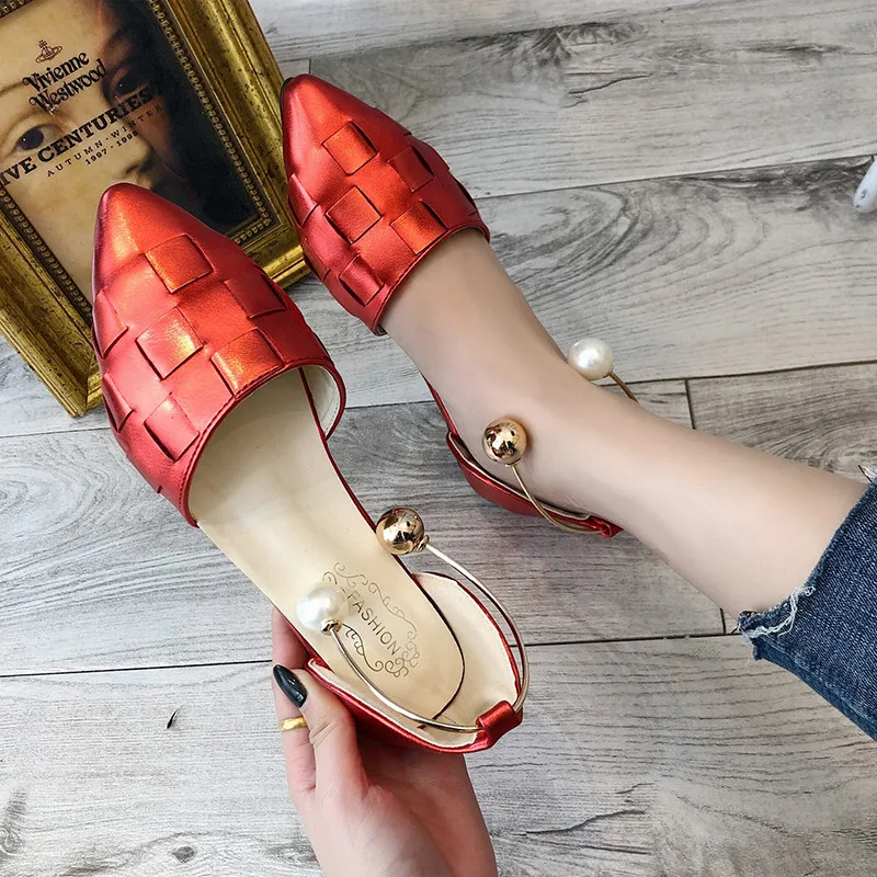 Women's summer sandals 2019 spring new retro gentle shoes with beaded tips and low heels
Women's summer sandals 2019 spring new retro gentle shoes with beaded tips and low heels