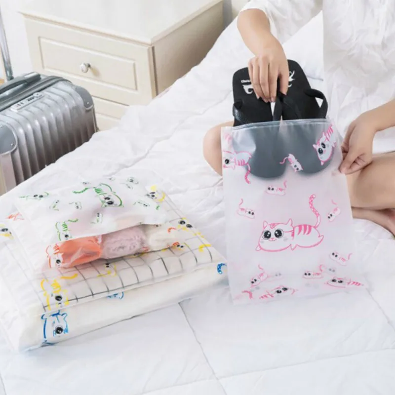 Cute Cat Practical Portable Storage Bag Travel Partition Storage Bags for Clothes and Underwear Packing Waterproof Organizer Set
Cute Cat Practical Portable Storage Bag Travel Partition Storage Bags for Clothes and Underwear Packing Waterproof Organizer Set