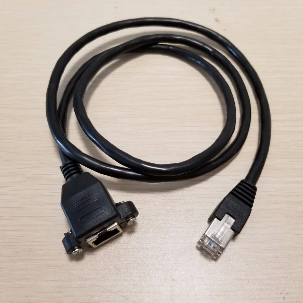 Сетевой кабель Ethernet с винтовым замком и креплением для панели рандомный