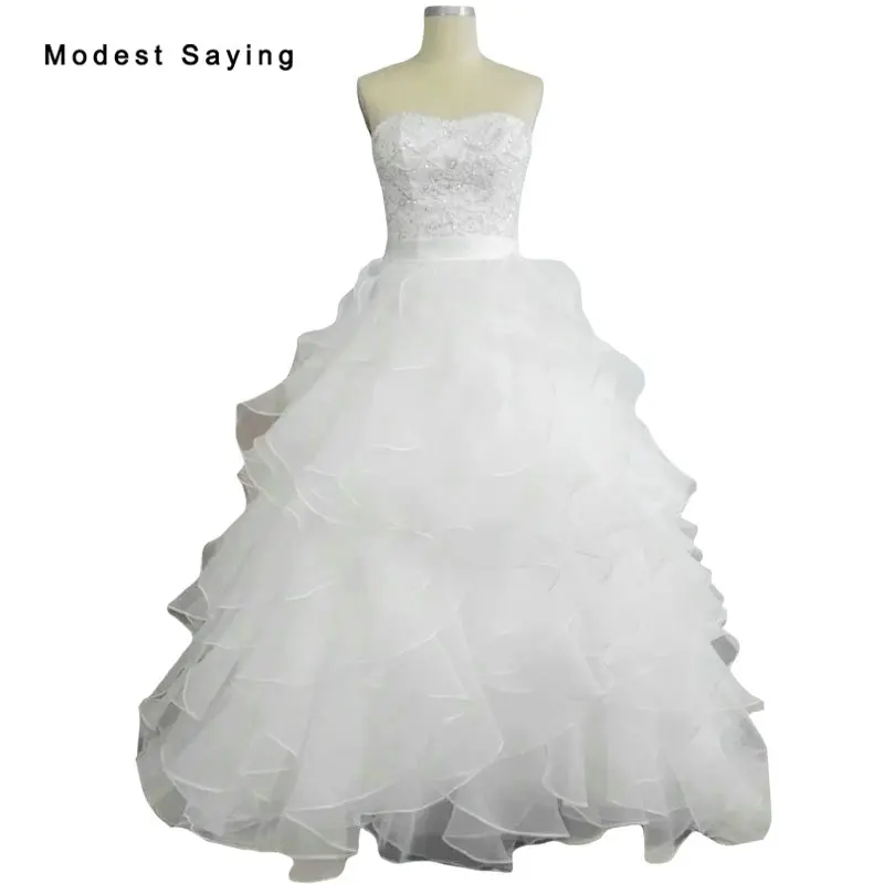 Женское кружевное бальное платье элегантное белое свадебное с оборками длинное
