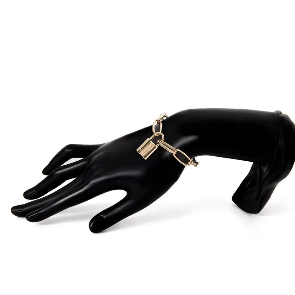 Personality Lock Bracelet Hot Sale Fashion Personality Lock Shape Bracelet Creative Geometric Pendant Jewelry
Personality Lock Bracelet Hot Sale Fashion Personality Lock Shape Bracelet Creative Geometric Pendant Jewelry