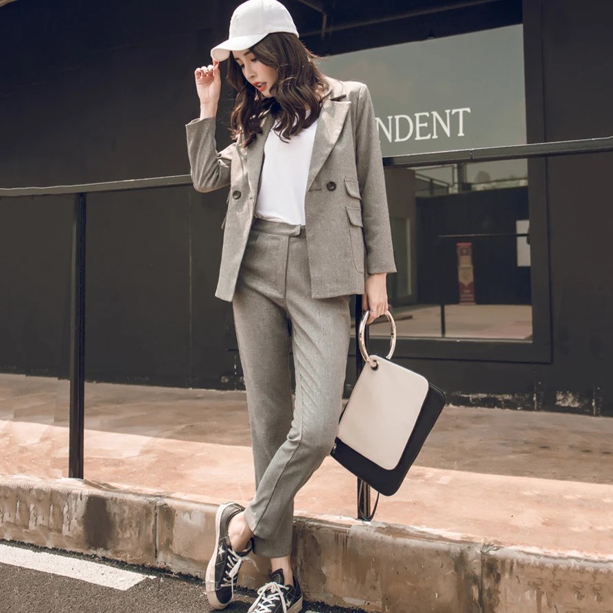 Women 2 Two Piece Sets Short Gray Solid Blazer + High Waist Pant Office Lady Notched Jacket Pant Suits Korean Outfits Femme
Women 2 Two Piece Sets Short Gray Solid Blazer + High Waist Pant Office Lady Notched Jacket Pant Suits Korean Outfits Femme