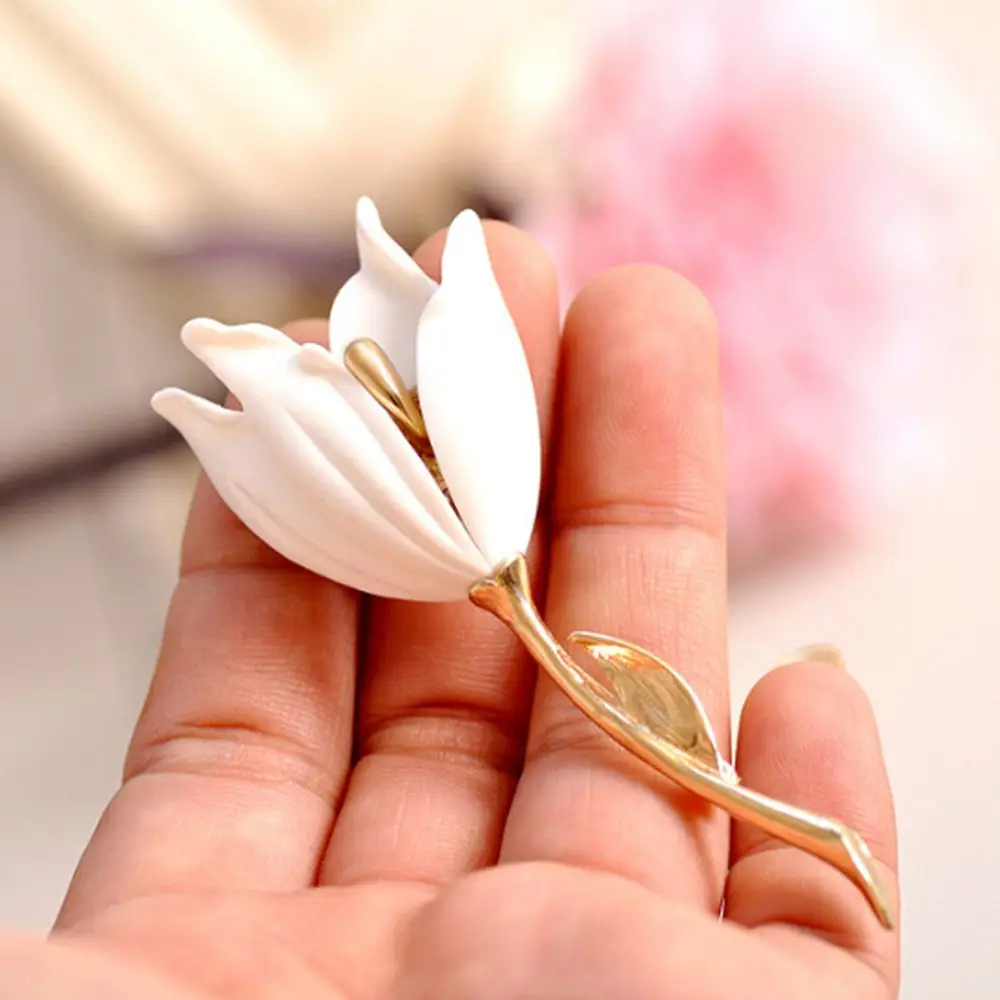 Elegant Tulip Flower Brooch Pin Crystal Costume Jewelry Clothes Accessories Jewelry Brooches For Wedding
Elegant Tulip Flower Brooch Pin Crystal Costume Jewelry Clothes Accessories Jewelry Brooches For Wedding
