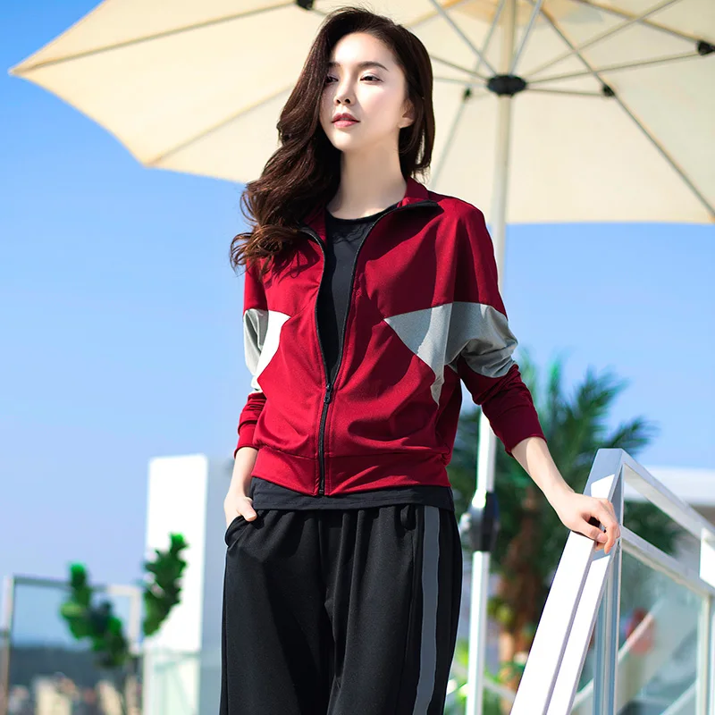 Loose Style Female Sportswear Breathable Yoga Suit Workout Clothes Sports Wear Women Fitness Jacket Bra Pant Tshirt 4 IN 1 M-XXL
Loose Style Female Sportswear Breathable Yoga Suit Workout Clothes Sports Wear Women Fitness Jacket Bra Pant Tshirt 4 IN 1 M-XXL