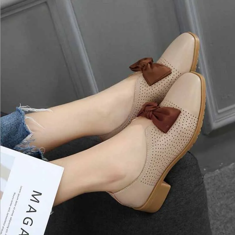 2019 Women Flats Metal Buckle Pointed Toe Flat Shoes Women Loafers Leather Ladies Shoes Casual Slip On Shoes woman
2019 Women Flats Metal Buckle Pointed Toe Flat Shoes Women Loafers Leather Ladies Shoes Casual Slip On Shoes woman
