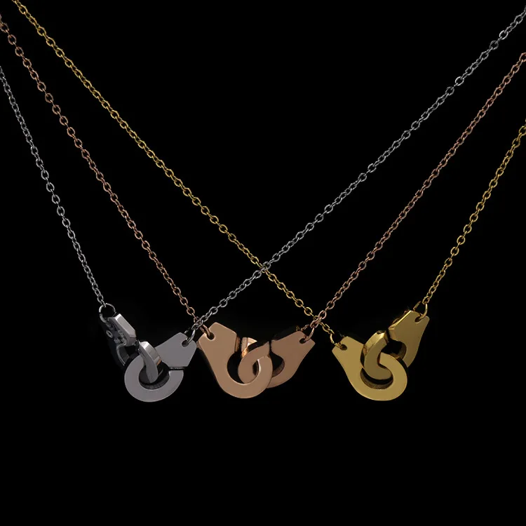 Fashion Jewelry Titanium Steel Handcuff Les Menottes Pendant Necklace For Men Women France Bijoux Collier
Fashion Jewelry Titanium Steel Handcuff Les Menottes Pendant Necklace For Men Women France Bijoux Collier