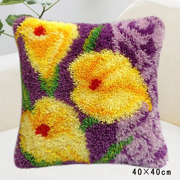 cross stitch pillow / Placemats "do it yourself" method of needlework kit latch hook rug kit / embroidered carpet/ Cat flower
cross stitch pillow / Placemats "do it yourself" method of needlework kit latch hook rug kit / embroidered carpet/ Cat flower