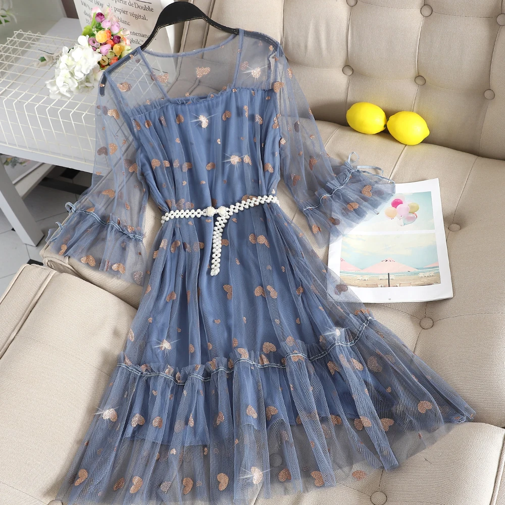 Women Square Collar Flare Sleeve Pearl Bead Sashes Belt Pleated Ruffle Dress New Casual Elastic Slim Mesh Gauze Tulle Midi Dress
Women Square Collar Flare Sleeve Pearl Bead Sashes Belt Pleated Ruffle Dress New Casual Elastic Slim Mesh Gauze Tulle Midi Dress