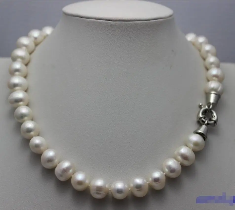 FREE SHIPPING HOT sell new Style >>>>Fresh water pearl necklace white nearround 11-12mm 17.5INCH alloy clasp al clasp
FREE SHIPPING HOT sell new Style >>>>Fresh water pearl necklace white nearround 11-12mm 17.5INCH alloy clasp al clasp