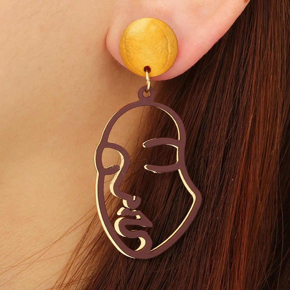 Fashion Abstract Art Drop Earrings Gold Color Hollow Human Face Palm Statement Dangle Earrings Women Creative Drop Earring
Fashion Abstract Art Drop Earrings Gold Color Hollow Human Face Palm Statement Dangle Earrings Women Creative Drop Earring