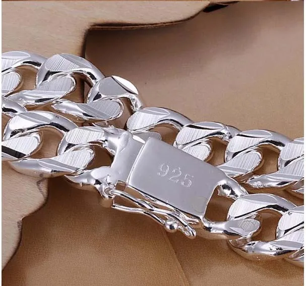 High -Quality WOMEN MEN Noble 925 Solid Silver PLATED Bracelets Fashion Jewelry Gifts Mens 10MM Square Nice Jewelry Bracelet 03
High -Quality WOMEN MEN Noble 925 Solid Silver PLATED Bracelets Fashion Jewelry Gifts Mens 10MM Square Nice Jewelry Bracelet 03