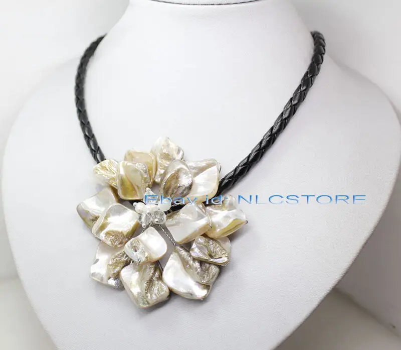 Free Shipping >natural white mother of pearl shell weave flower necklace 18" fashion jewelry
Free Shipping >natural white mother of pearl shell weave flower necklace 18" fashion jewelry
