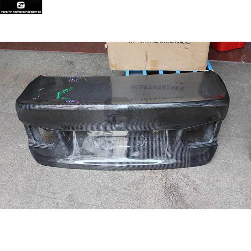 F30 3 series 320i 325i CSL style Carbon Fiber Rear trunk lid Hood Bonnets for BMW F30 330i car body kit 13-18
F30 3 series 320i 325i CSL style Carbon Fiber Rear trunk lid Hood Bonnets for BMW F30 330i car body kit 13-18