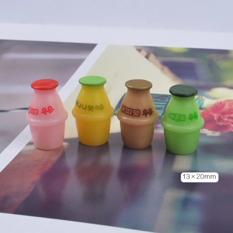 4pcs 1/12 Miniature Dollhouse food Mini Milk beverage bottle Drinks Play Doll food for Blyth, bjd,1/6 doll Kitchen toys
4pcs 1/12 Miniature Dollhouse food Mini Milk beverage bottle Drinks Play Doll food for Blyth, bjd,1/6 doll Kitchen toys