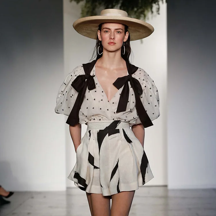 Kaguster Fashion Women clothes 2019 crop top outfits Shorts set Harajuku Korean set Blouse Polka Dot plaid Summer luxury elegant
Kaguster Fashion Women clothes 2019 crop top outfits Shorts set Harajuku Korean set Blouse Polka Dot plaid Summer luxury elegant