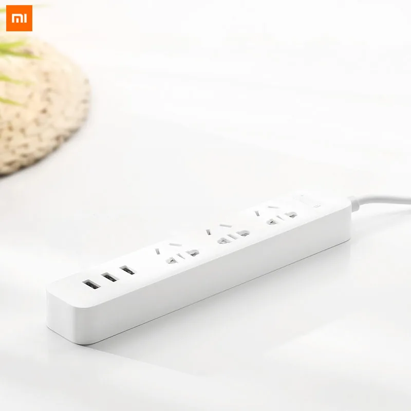 Original Xiaomi Mi Smart Power Strip Plug Adapter with 3 USB Jack 2A Fast Charging Port Mini Universal Power Strip
Original Xiaomi Mi Smart Power Strip Plug Adapter with 3 USB Jack 2A Fast Charging Port Mini Universal Power Strip