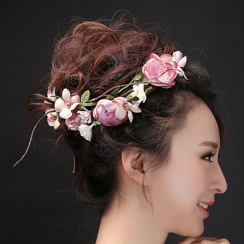 2018 the bride headdress vines manual Flower Wreath rose Flower Crown hair wedding wreath headwear decoration girl
2018 the bride headdress vines manual Flower Wreath rose Flower Crown hair wedding wreath headwear decoration girl