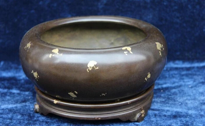 song voge gem S1401 Marked Pure Bronze Copper Chinese Dynasty Buddhism Temple incense burner Censer
song voge gem S1401 Marked Pure Bronze Copper Chinese Dynasty Buddhism Temple incense burner Censer