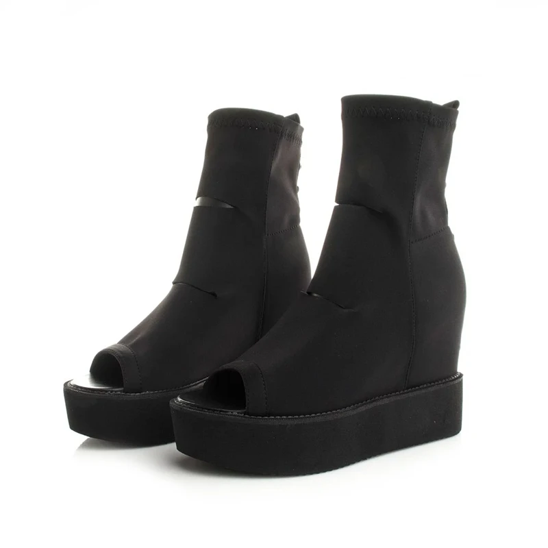 Europe and the United States new fashion fish mouth muffin thick-soled sandals wild elastic cloth hollow thin high-heeled shoes.
Europe and the United States new fashion fish mouth muffin thick-soled sandals wild elastic cloth hollow thin high-heeled shoes.