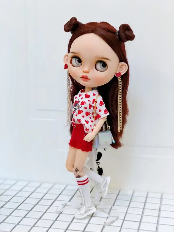 New Fashion Cool Girl Red Heart T-shirt Hot Denim shorts Pants Red Jeans for Blyth Licca 1/6 dolls accessories clothes for dolls
New Fashion Cool Girl Red Heart T-shirt Hot Denim shorts Pants Red Jeans for Blyth Licca 1/6 dolls accessories clothes for dolls