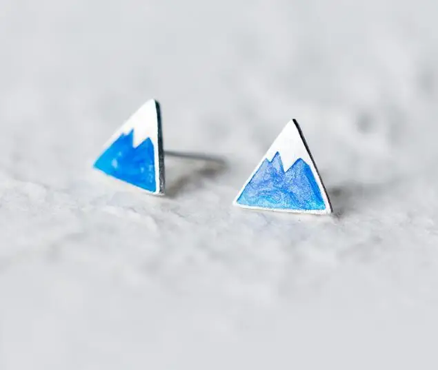 100% REAL. 925 Sterling SIlver Fine Jewelry Blue Enamel iceberg /Ice Mountain Triangle Geometric Stud Earrings GTLE1970 
100% REAL. 925 Sterling SIlver Fine Jewelry Blue Enamel iceberg /Ice Mountain Triangle Geometric Stud Earrings GTLE1970