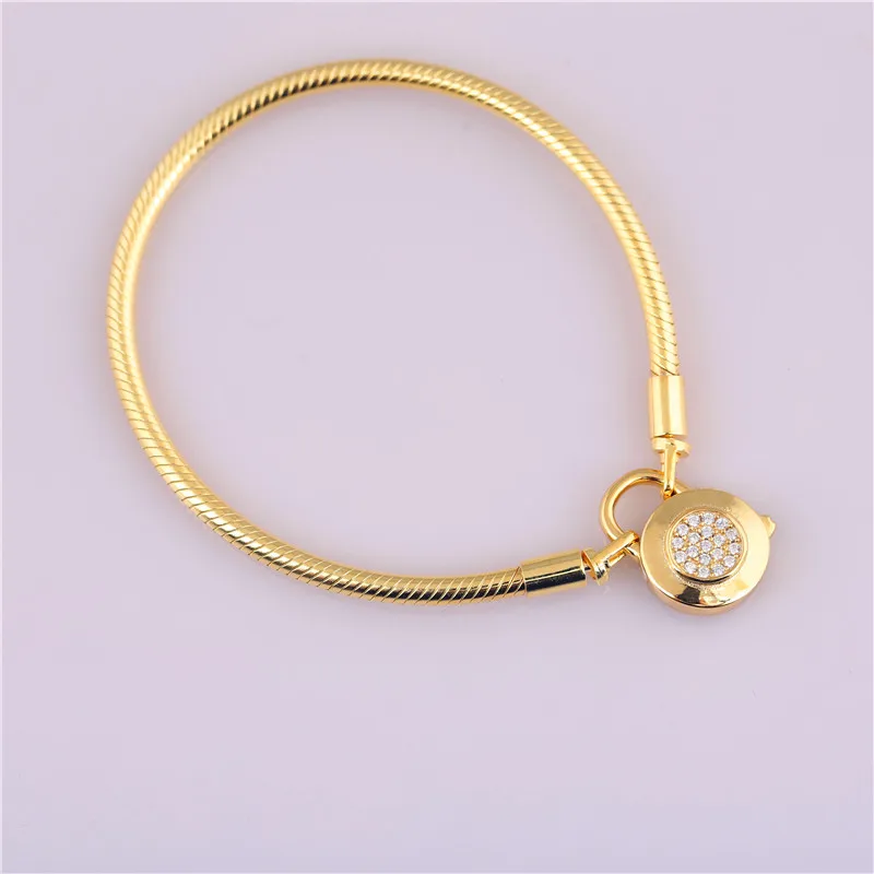 2018 snake bone chain 925 sterling silver bracelet cz original golden snake chain round logo clip bracelet
2018 snake bone chain 925 sterling silver bracelet cz original golden snake chain round logo clip bracelet
