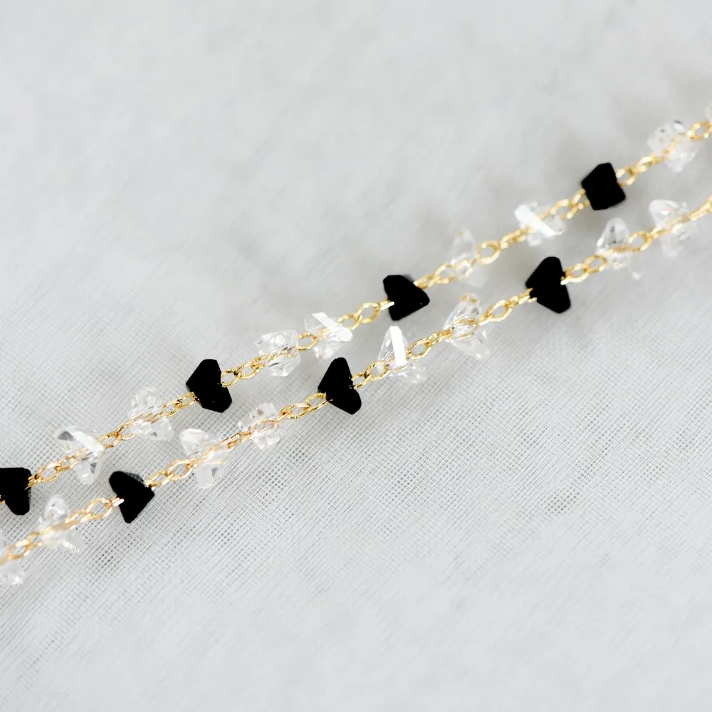 Gold Crystal Beaded Chains, Gold plated Brass Cable Chain with Glass Triangle Beads (#LK-207)/ 1 Meter=3.3 ft
Gold Crystal Beaded Chains, Gold plated Brass Cable Chain with Glass Triangle Beads (#LK-207)/ 1 Meter=3.3 ft