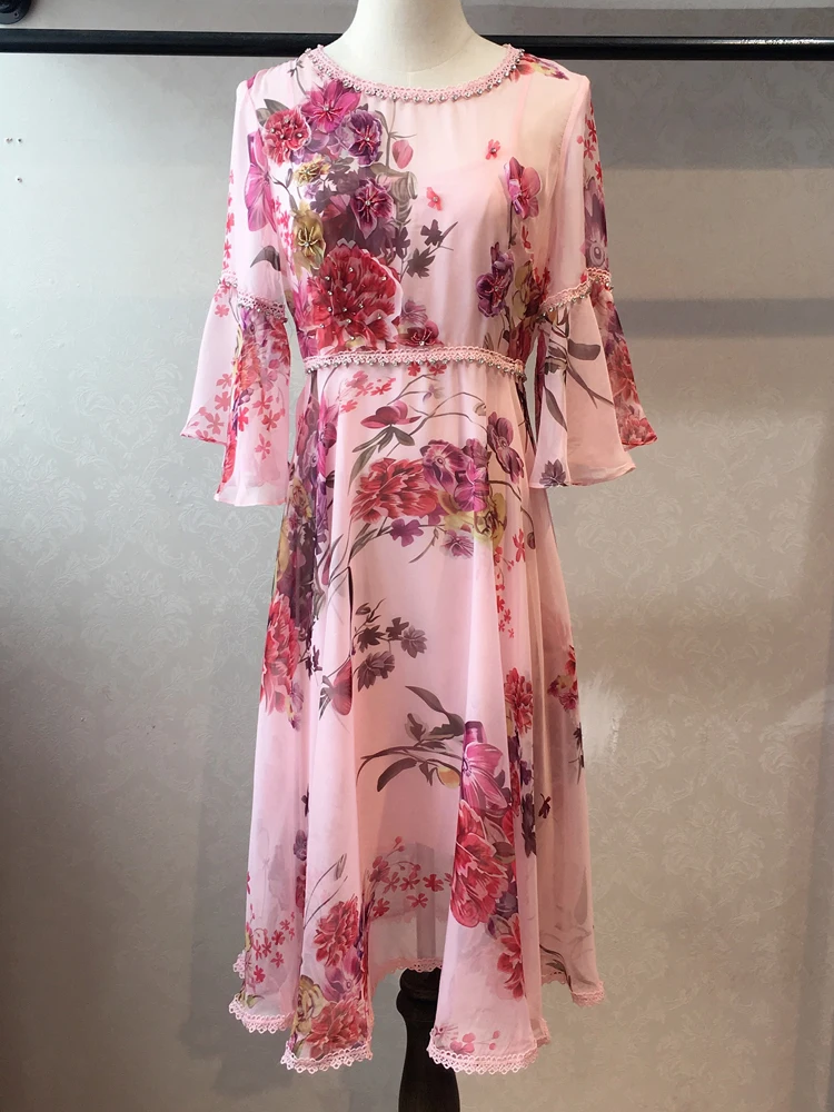 2-piece set high quality summer new pink Diamonds beading silk Floral print half Flare Sleeve Mid-Calf beach women party dress
2-piece set high quality summer new pink Diamonds beading silk Floral print half Flare Sleeve Mid-Calf beach women party dress