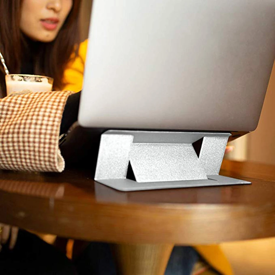 Portable Invisible Laptop Stand Holder Ultra-Thin Seamlessly Detachable Adjustable Notebook Holder for Macbook Tablet PC
Portable Invisible Laptop Stand Holder Ultra-Thin Seamlessly Detachable Adjustable Notebook Holder for Macbook Tablet PC