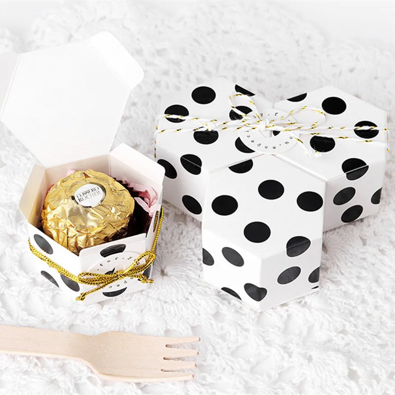 100pcs Mini Stripe/Dots Black Bronzing Color Hexagon Chocolate Box Cookie Dragee Candy Box Baking Package Wedding Deco Mariage
100pcs Mini Stripe/Dots Black Bronzing Color Hexagon Chocolate Box Cookie Dragee Candy Box Baking Package Wedding Deco Mariage