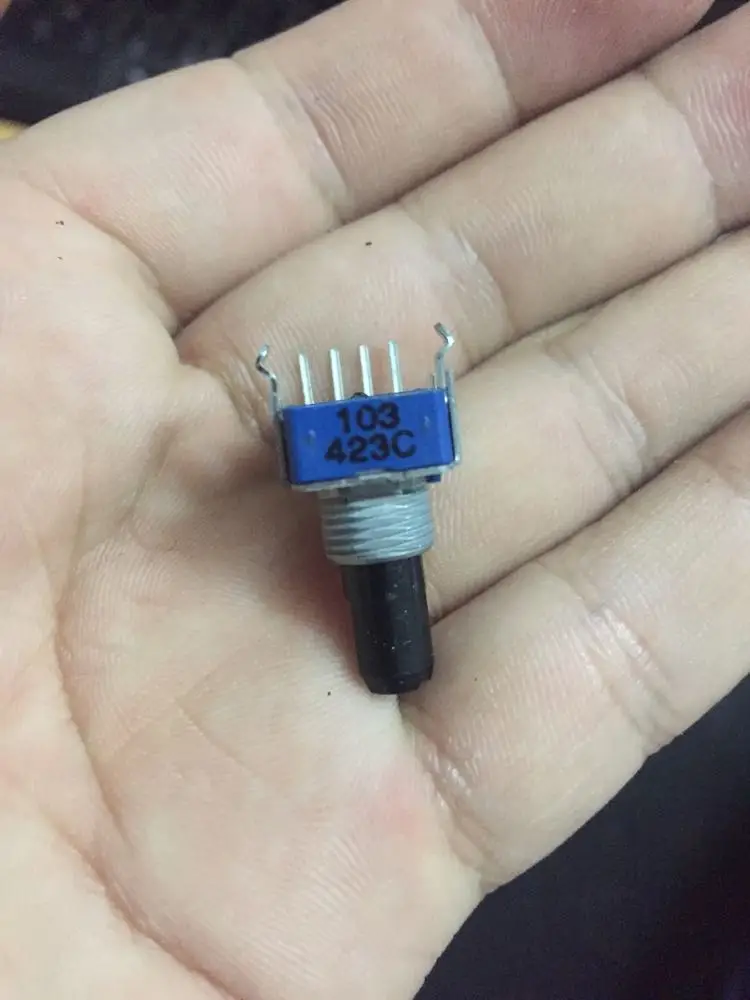 2PCS/LOT(bag) ALPS RK11 vertical potentiometer 4 foot innovation speaker wire volume potentiometer 10K 103 shaft length 15mm
2PCS/LOT(bag) ALPS RK11 vertical potentiometer 4 foot innovation speaker wire volume potentiometer 10K 103 shaft length 15mm