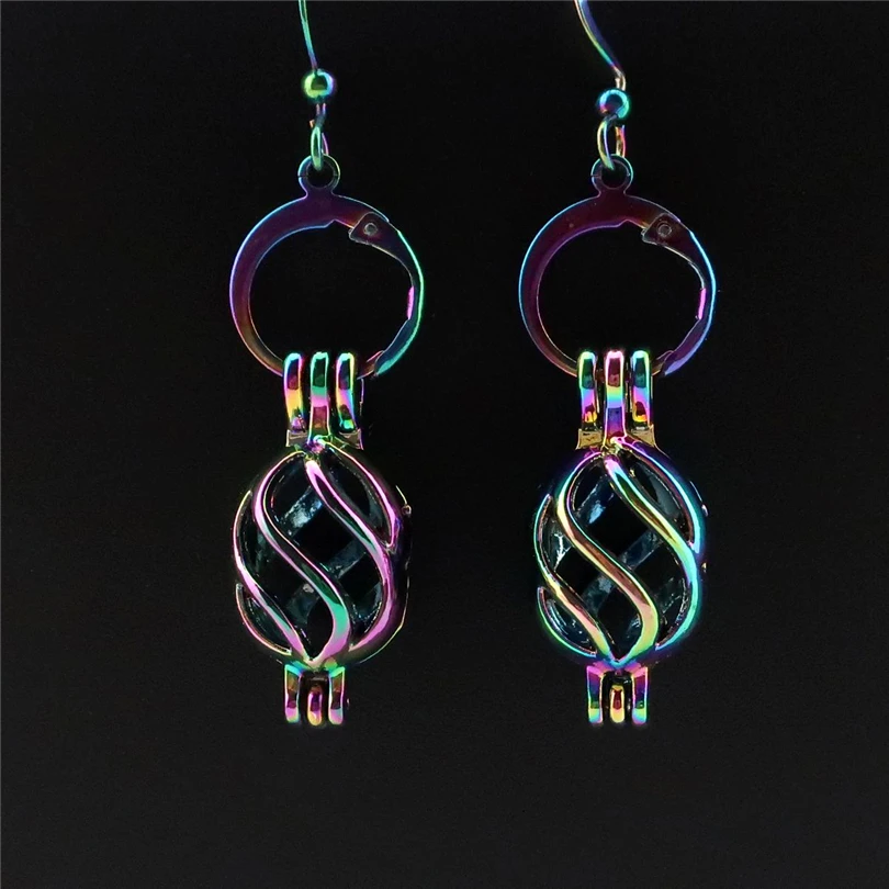 R-CE133 Rainbow Color Twist Cage Earrings Beads Pearl Cage Locket Perfume Aromatherapy Statement Drop Dangle Earring for Girl
R-CE133 Rainbow Color Twist Cage Earrings Beads Pearl Cage Locket Perfume Aromatherapy Statement Drop Dangle Earring for Girl