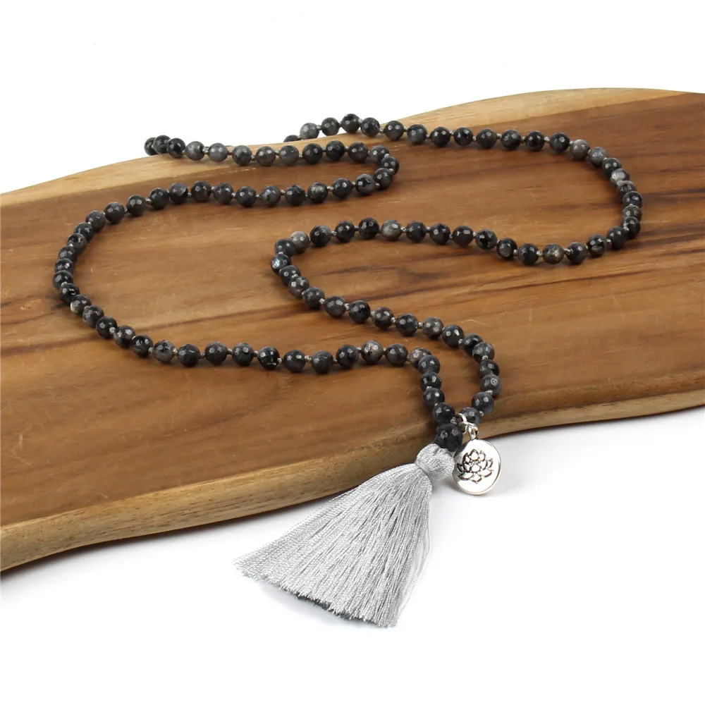 Lotus Pendant OM necklace 108 beads Knotted Facted Labradorite stone Necklace Tassel jewelry
Lotus Pendant OM necklace 108 beads Knotted Facted Labradorite stone Necklace Tassel jewelry