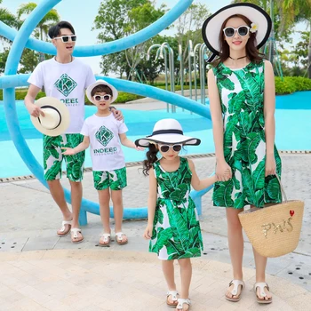 2019 family matching outfits mother daughter dresses father son mommy and me clothes family look mom mum daughter dress clothing
2019 family matching outfits mother daughter dresses father son mommy and me clothes family look mom mum daughter dress clothing