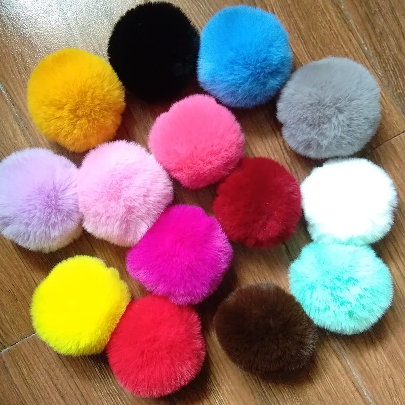 12 Pcs/lot Cute Faux Beaver Rabbit fur Pompon Pendant DIY Handmade Fashion jewelry accessories 14 Colors
12 Pcs/lot Cute Faux Beaver Rabbit fur Pompon Pendant DIY Handmade Fashion jewelry accessories 14 Colors