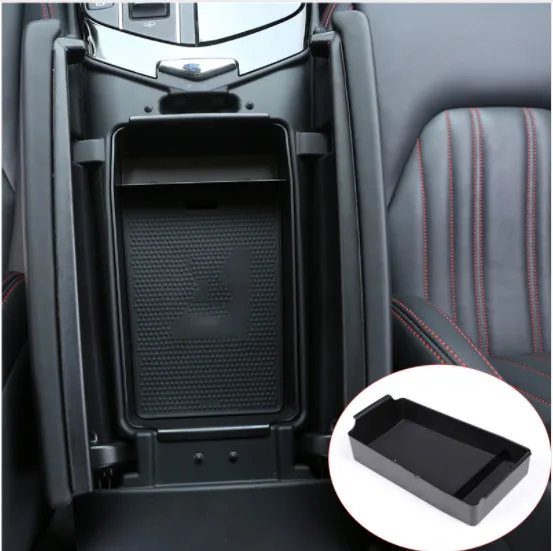 For Maserati Ghibli For Levante For Quattroporte 2013-2017 Car-Styling Glove Armrest Storage Box With White Logo
For Maserati Ghibli For Levante For Quattroporte 2013-2017 Car-Styling Glove Armrest Storage Box With White Logo
