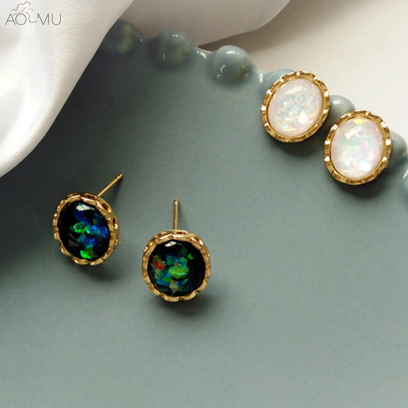 AOMU Simple Vintage White Green Acrylic Resin Gometric Oval Gold Metal Small Stud Earrings for Women Girl Party Travel Jewelry
AOMU Simple Vintage White Green Acrylic Resin Gometric Oval Gold Metal Small Stud Earrings for Women Girl Party Travel Jewelry