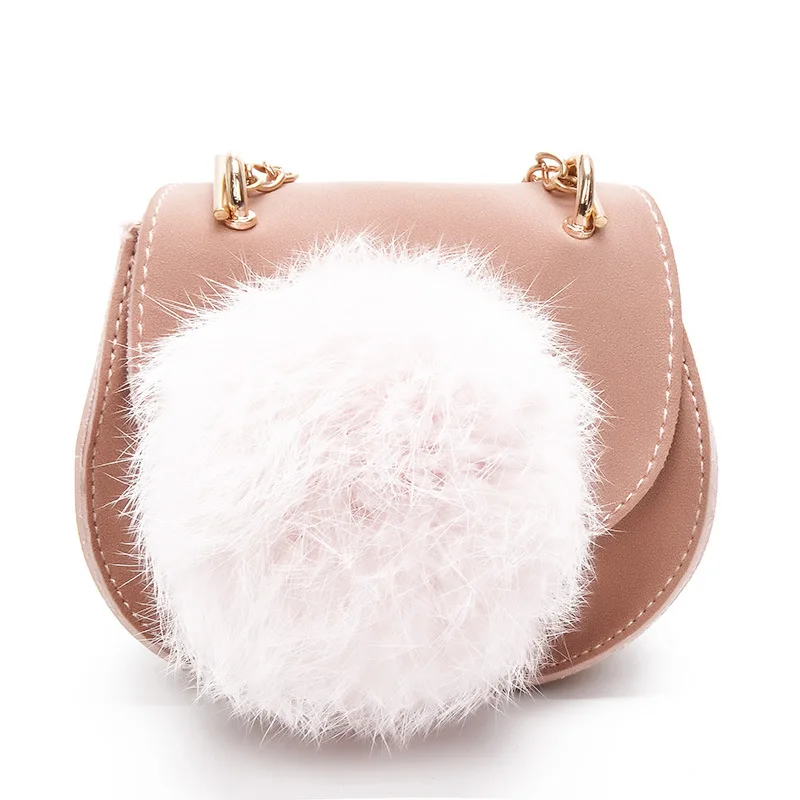 Small Designer Chain Children Bag Girls Pu Leather Handbag Women Messenger Bags Shoulder Kid Crossbody Bag with Plush Ball Bolsa
Small Designer Chain Children Bag Girls Pu Leather Handbag Women Messenger Bags Shoulder Kid Crossbody Bag with Plush Ball Bolsa