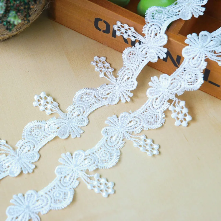 15Yards 5cm Width Water Soluble Sewing Lace Trim For Bridal Dress Embroidered White Lace Ribbon Appliques Butterfly Lace Patches
15Yards 5cm Width Water Soluble Sewing Lace Trim For Bridal Dress Embroidered White Lace Ribbon Appliques Butterfly Lace Patches