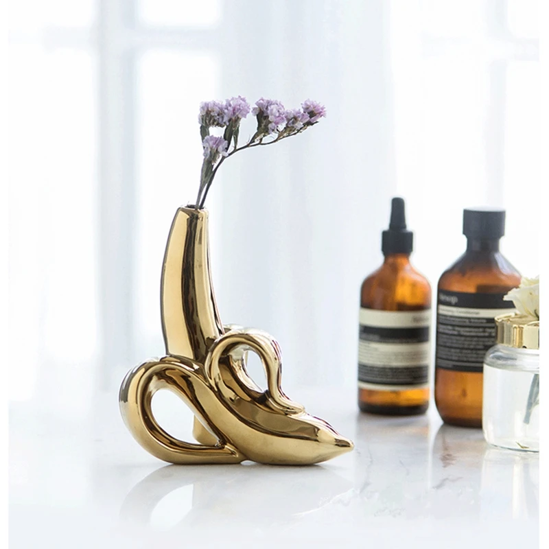 Ceramic Golden Banana Vase Modern Sculpture Home Decoration Accessories Table Piece
Ceramic Golden Banana Vase Modern Sculpture Home Decoration Accessories Table Piece