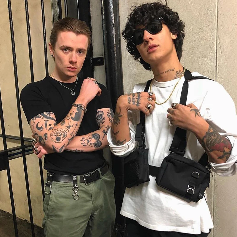Men Tactical Harness Chest Rig Bag Unisex Hip-Hop Oxford Two Pockets Fanny Pack Tactical Streetwear Functional black Vest bags
Men Tactical Harness Chest Rig Bag Unisex Hip-Hop Oxford Two Pockets Fanny Pack Tactical Streetwear Functional black Vest bags