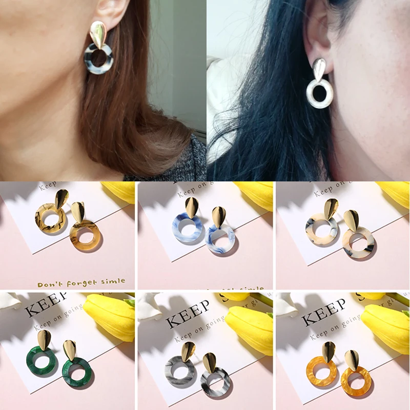 Simple Water Drop Acrylic Pendant Hanging Earrings for Women Round Dangle Geometric Acetic Acid Teardrop Earrings Jewelry
Simple Water Drop Acrylic Pendant Hanging Earrings for Women Round Dangle Geometric Acetic Acid Teardrop Earrings Jewelry