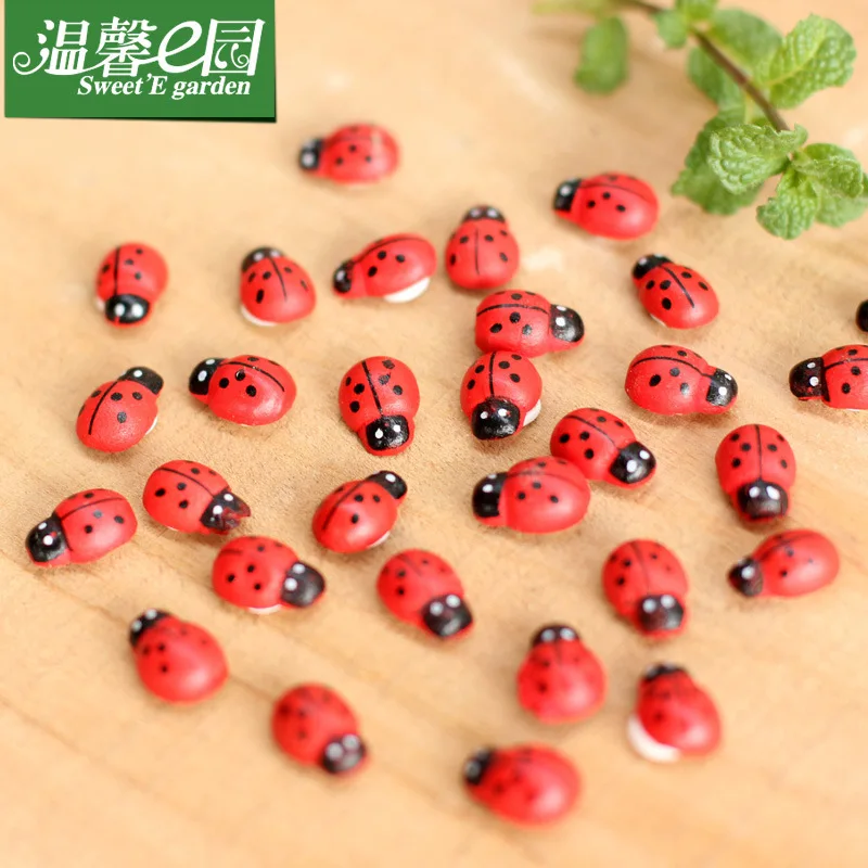 20pcs/lot Micro Micro Landscape Landscape Ornaments Wood Red Beetle Ladybug DIY Accessories For Fairy Garden Supplies
20pcs/lot Micro Micro Landscape Landscape Ornaments Wood Red Beetle Ladybug DIY Accessories For Fairy Garden Supplies