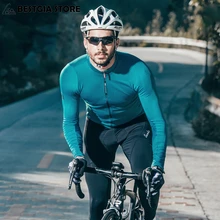 Calidad impresionante, muy buen ajuste y muy cómodo. Talla S perfecta (equivalente a XS europea) para mis 170cm, 63kg, 91cm pecho y 80cm cintura. Como una segunda piel, bien ajustado como a mí me gusta.