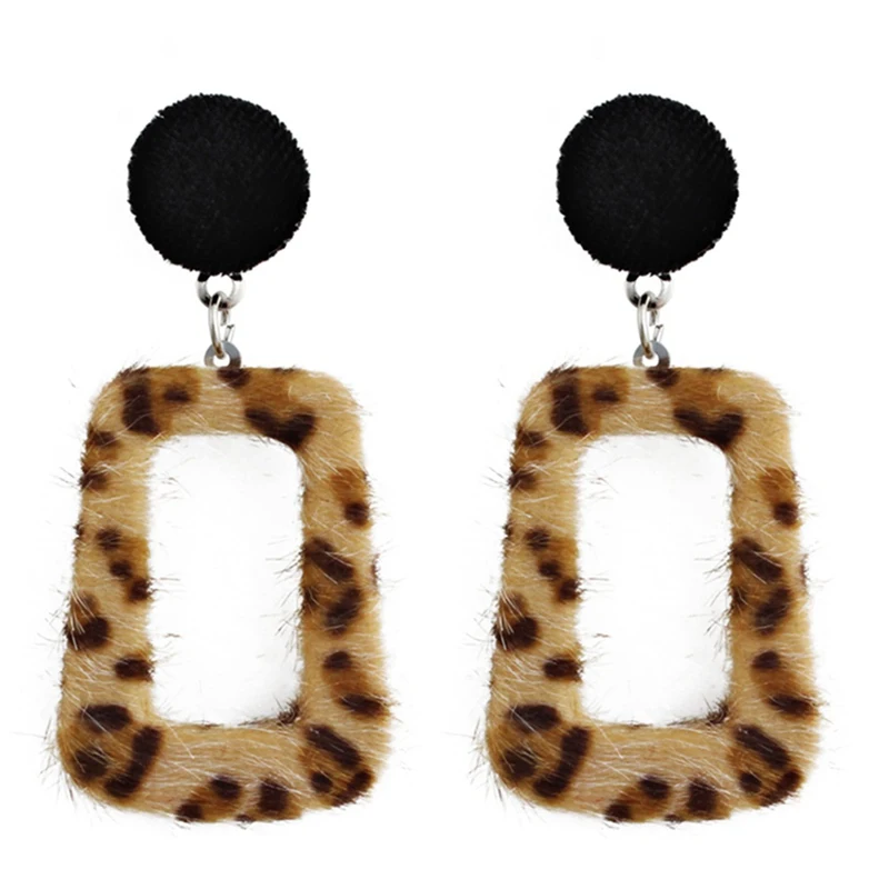 Fashion Statement Earrings Leopard Print Drop Earring Exaggerated Geometric Plush Fur Pompom Dangle Earrings For Women Jewelry
Fashion Statement Earrings Leopard Print Drop Earring Exaggerated Geometric Plush Fur Pompom Dangle Earrings For Women Jewelry