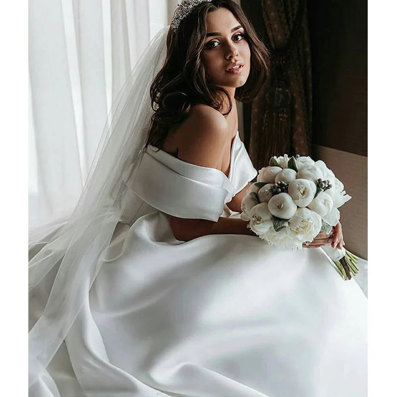 Off The Shoulder Princess Ball Gown Wedding Dresses Pleats Satin Vintage Wedding Gowns Elegant Vestidos De Noiva Cheapest
Off The Shoulder Princess Ball Gown Wedding Dresses Pleats Satin Vintage Wedding Gowns Elegant Vestidos De Noiva Cheapest